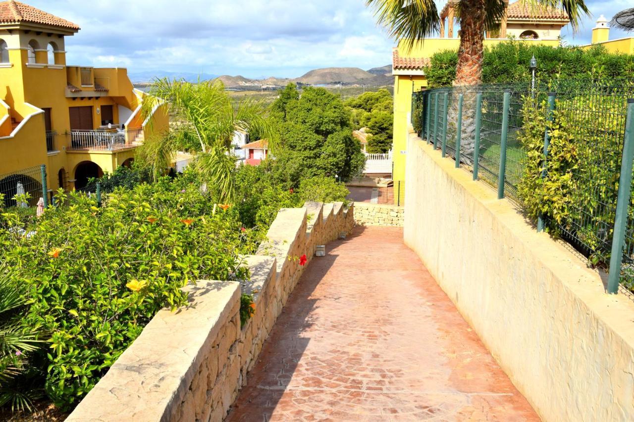 Apartamento Con Hermoso Jardin Y Ac Isla Plana Kültér fotó