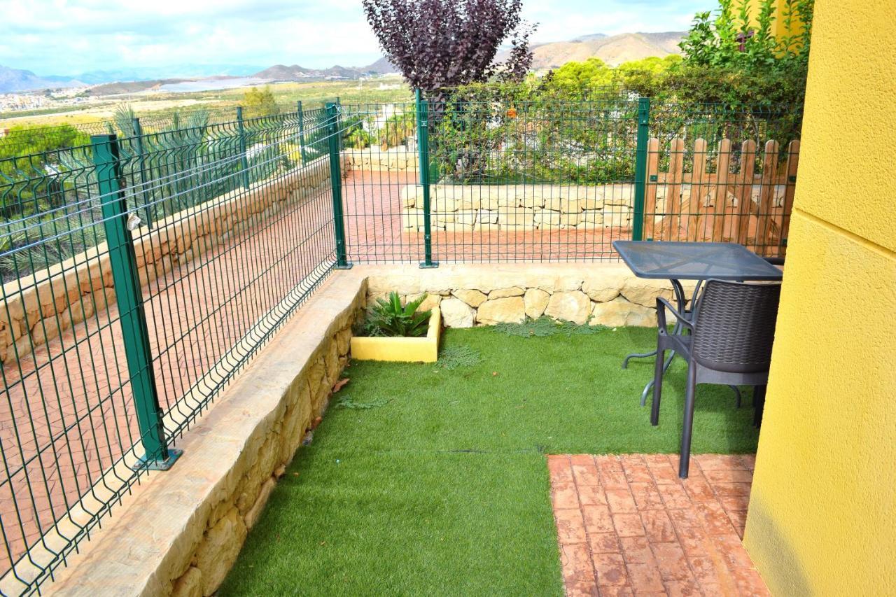 Apartamento Con Hermoso Jardin Y Ac Isla Plana Kültér fotó