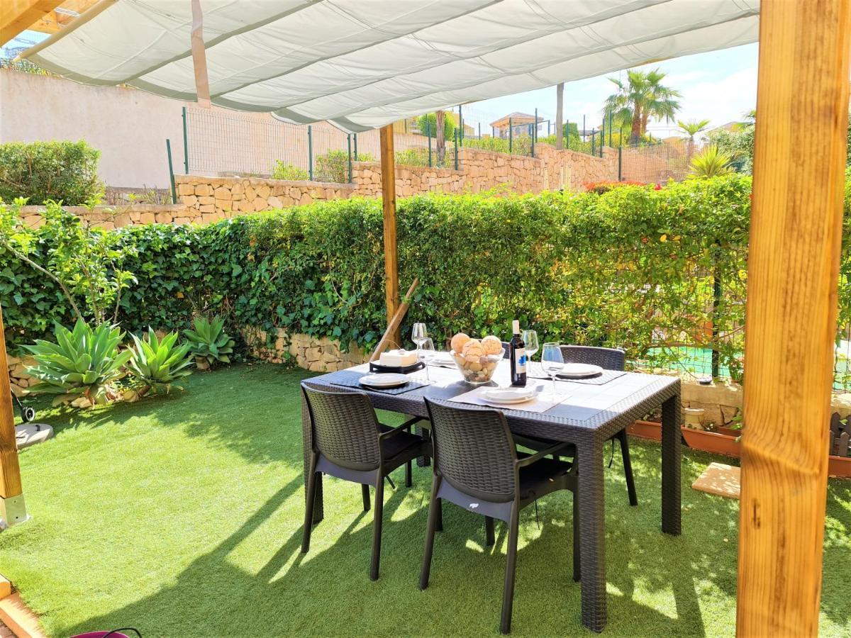 Apartamento Con Hermoso Jardin Y Ac Isla Plana Kültér fotó